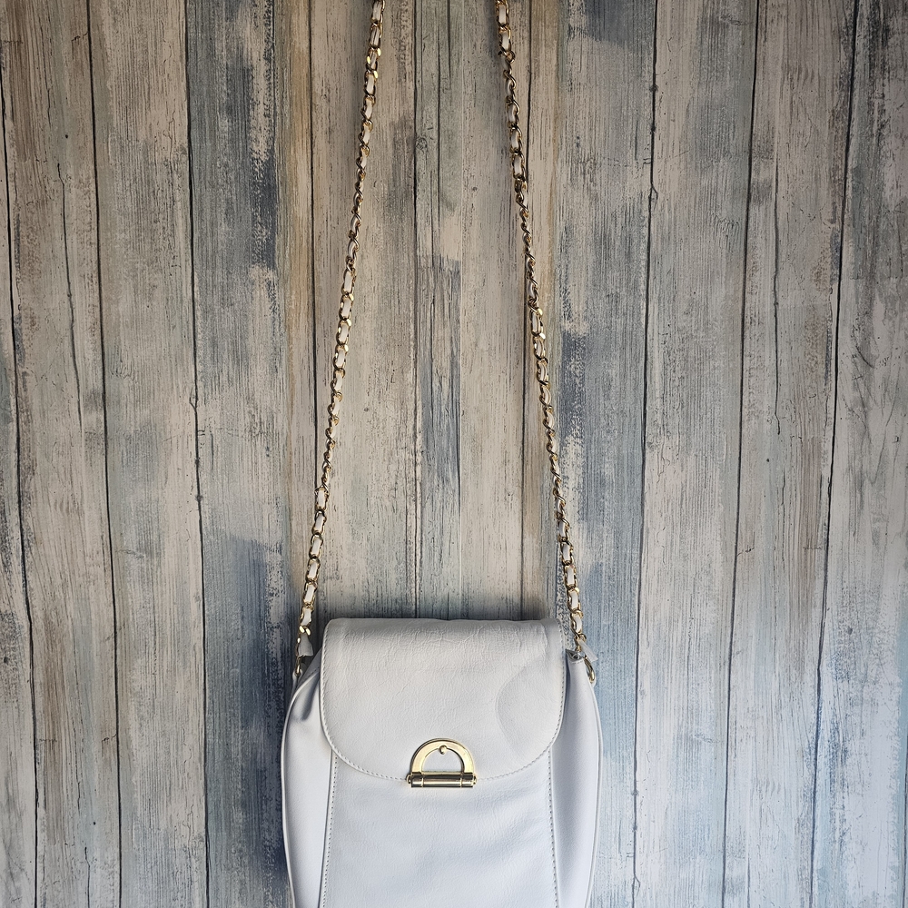 Elegant White Chain Strap Bag